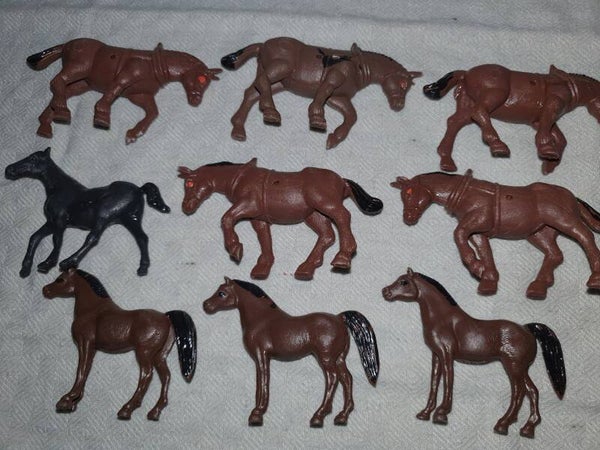 Vintage dierenfiguren paarden