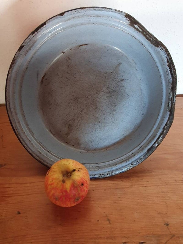 Emaille schaal licht blauw
