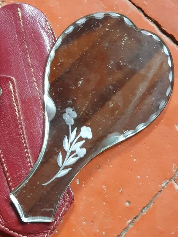 Vintage spiegeltje in etui