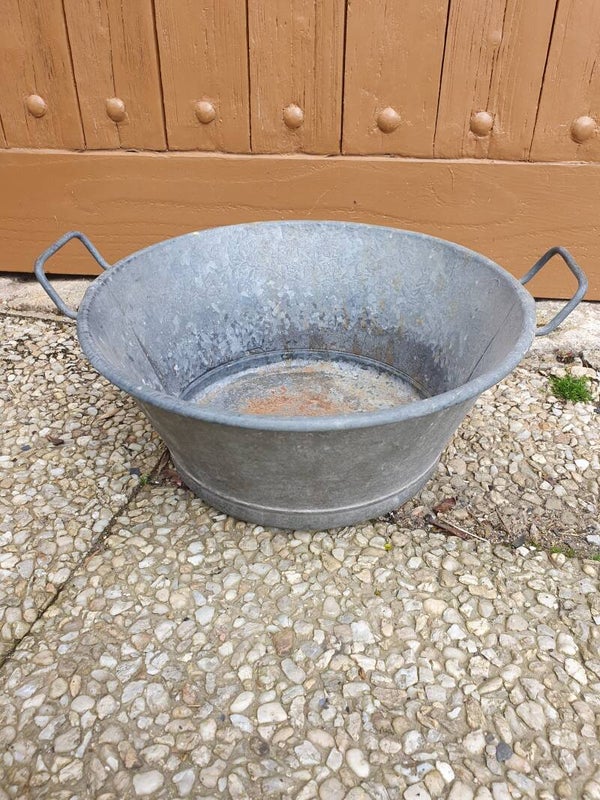Zinken bak - Bol en zinc