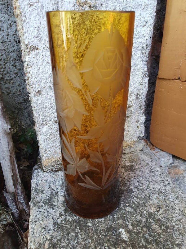 Glasvaas bruin met rozen