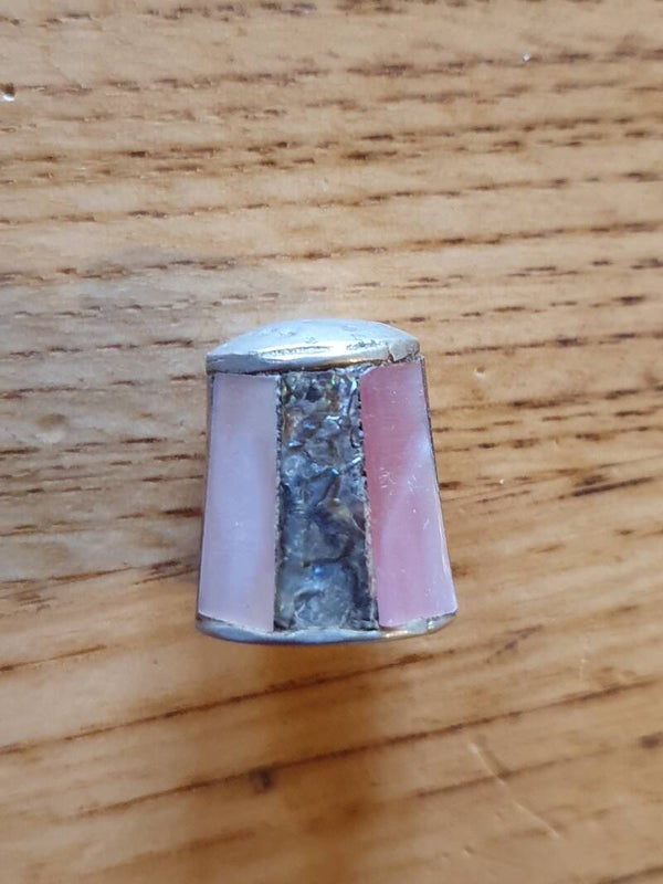 Vintage vingerhoed paarlemoer