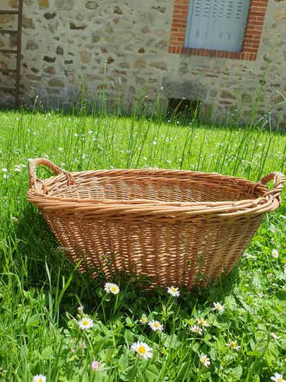 Brocante wasmand - Panier à linge en brocante