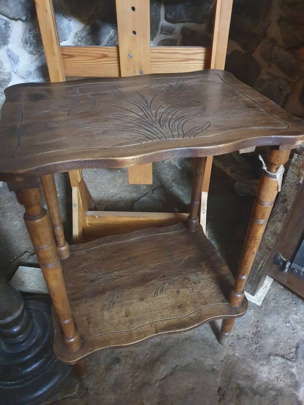 Bijzettafeltje - Table d'appoint