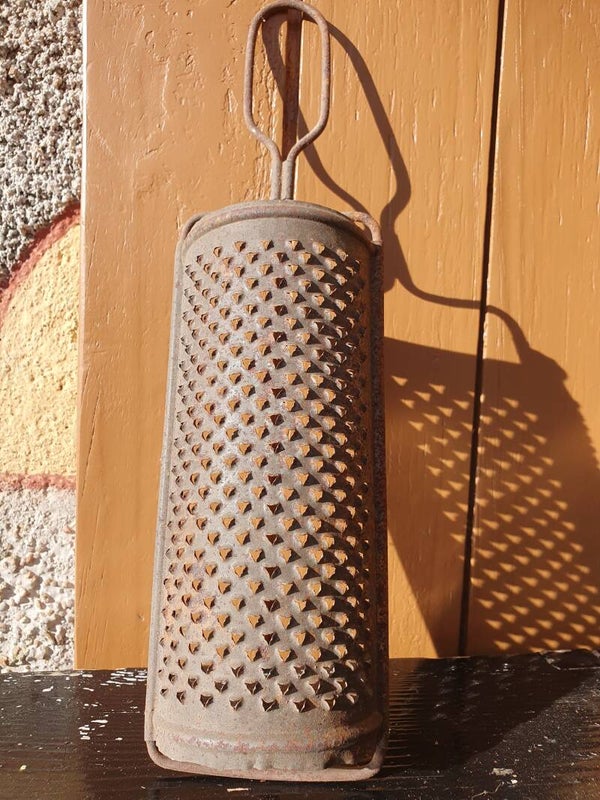 Oude Franse rasp - Râpe française ancienne