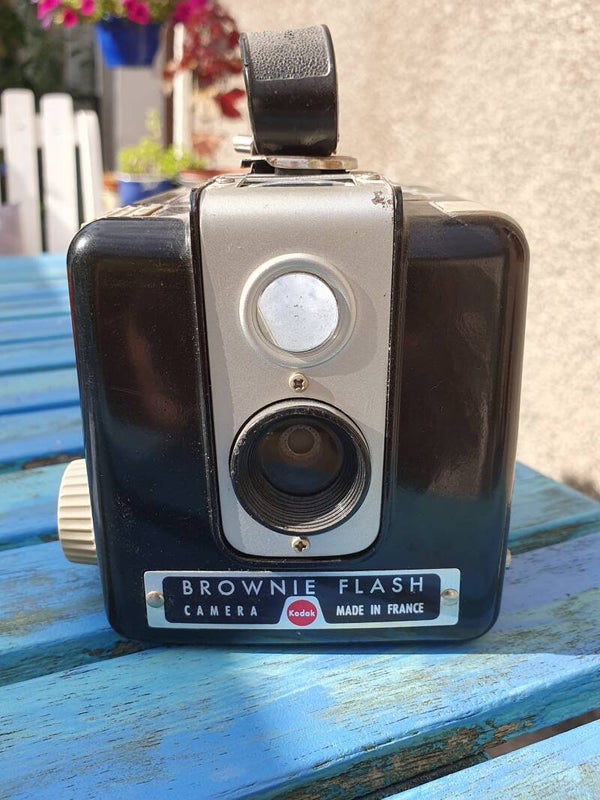 Camera Kodak Brownie Flash - Appareil photo Kodak Brownie Flash