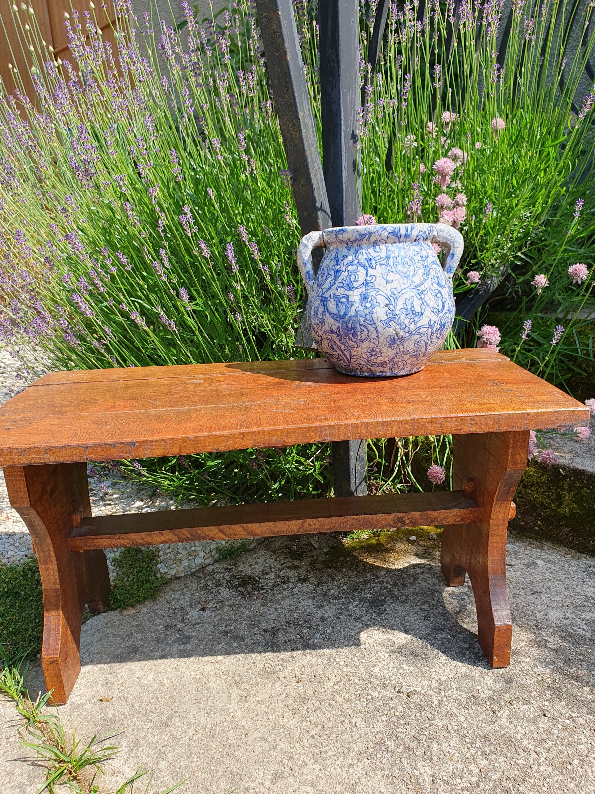 Bankje / bijzettafeltje / krukje - Banc / table d'appoint / tabouret