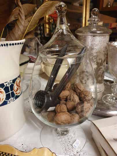 Brocante stolp - Cloche en brocante