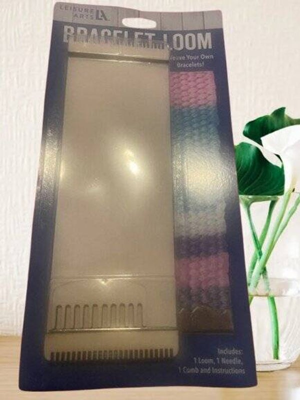 25. Weaving Tool