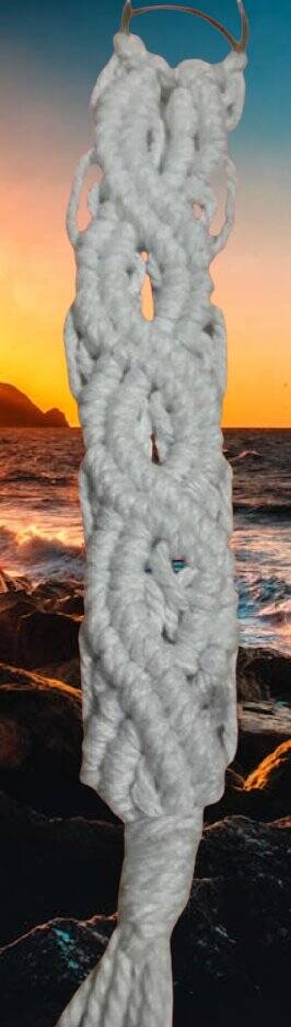 93. Macrame Keychain