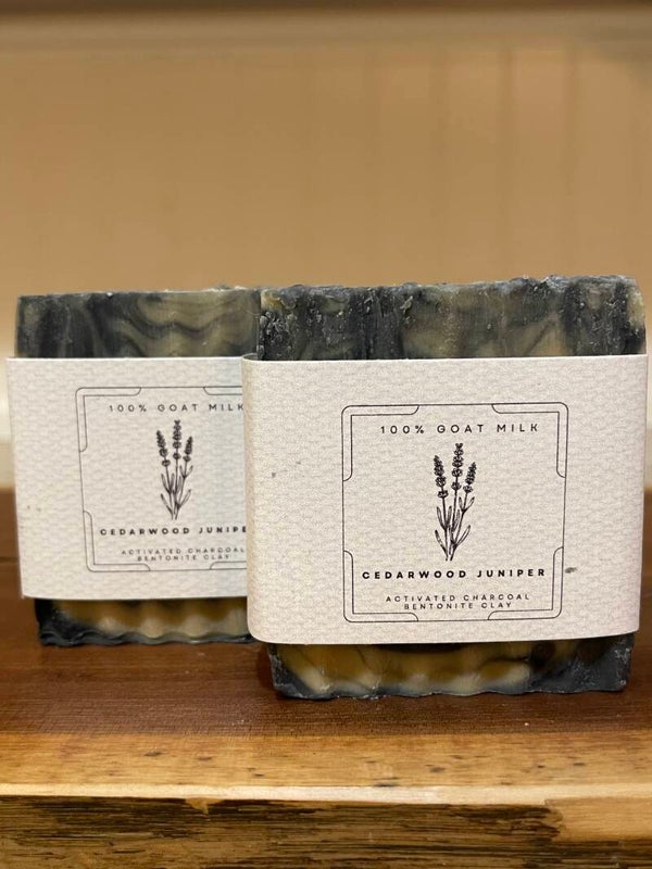 Flat Top Collection Cedar-wood Juniper with Activated Charcoal & Bentonite