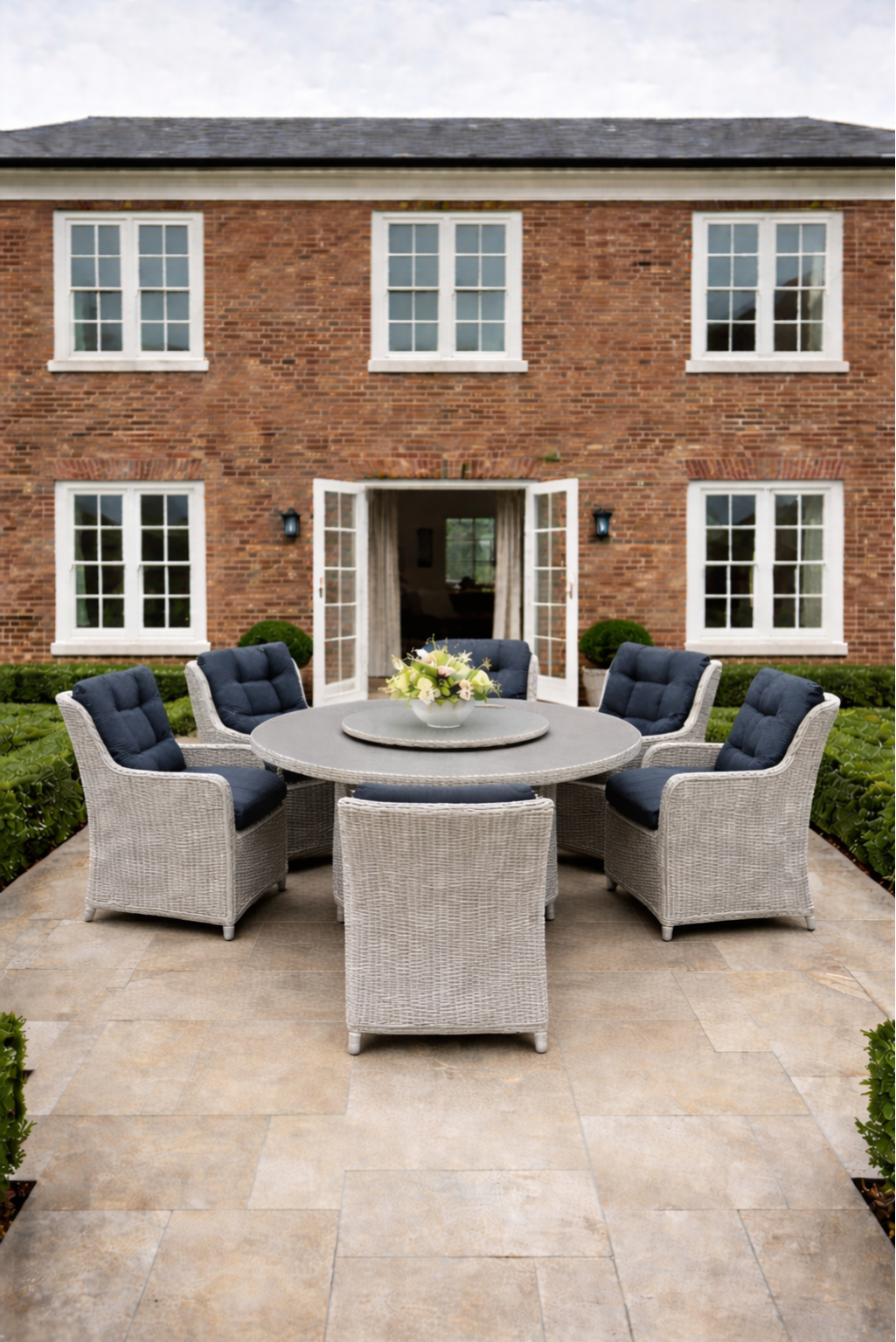 Alderwick Contemporary 6 Seater Round Dining Set