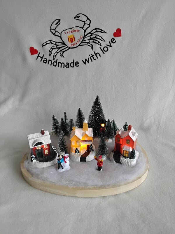 Kerstdorpje met verlichting
