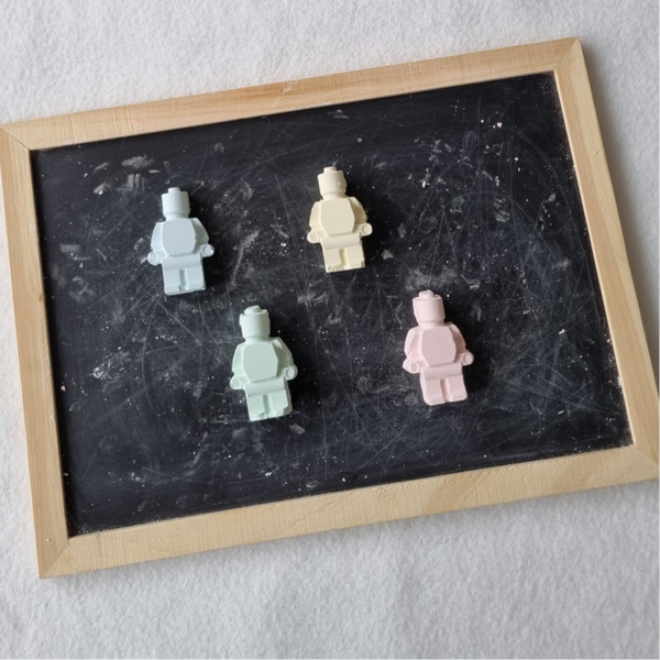Stoepkrijt handgemaakt lego poppen klein