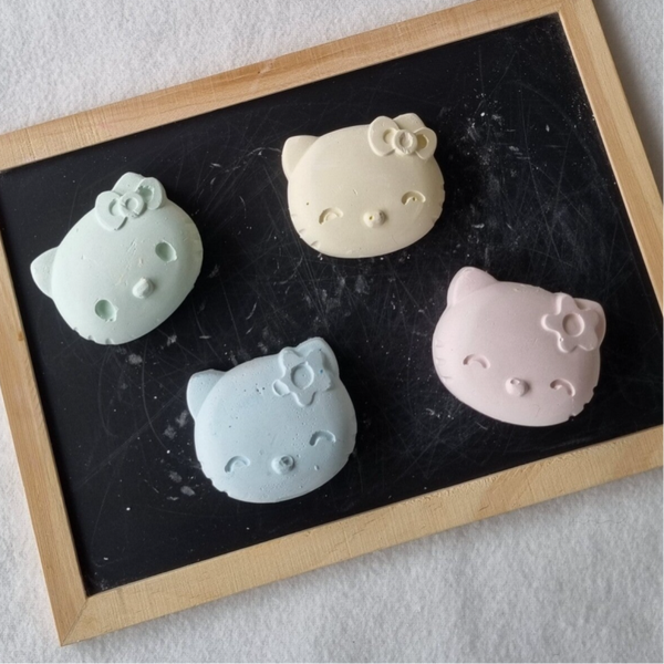 Stoepkrijt handgemaakt Hello Kitty