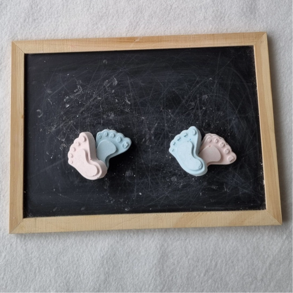 Stoepkrijt handgemaakt babyvoetjes