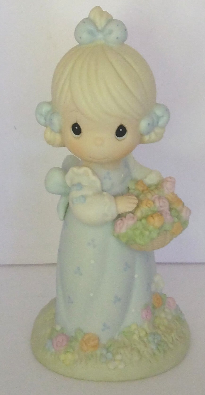 Precious Moments “Take Time to Smell the Flowers” – Vintage Collectible & Faith-Inspired Gift