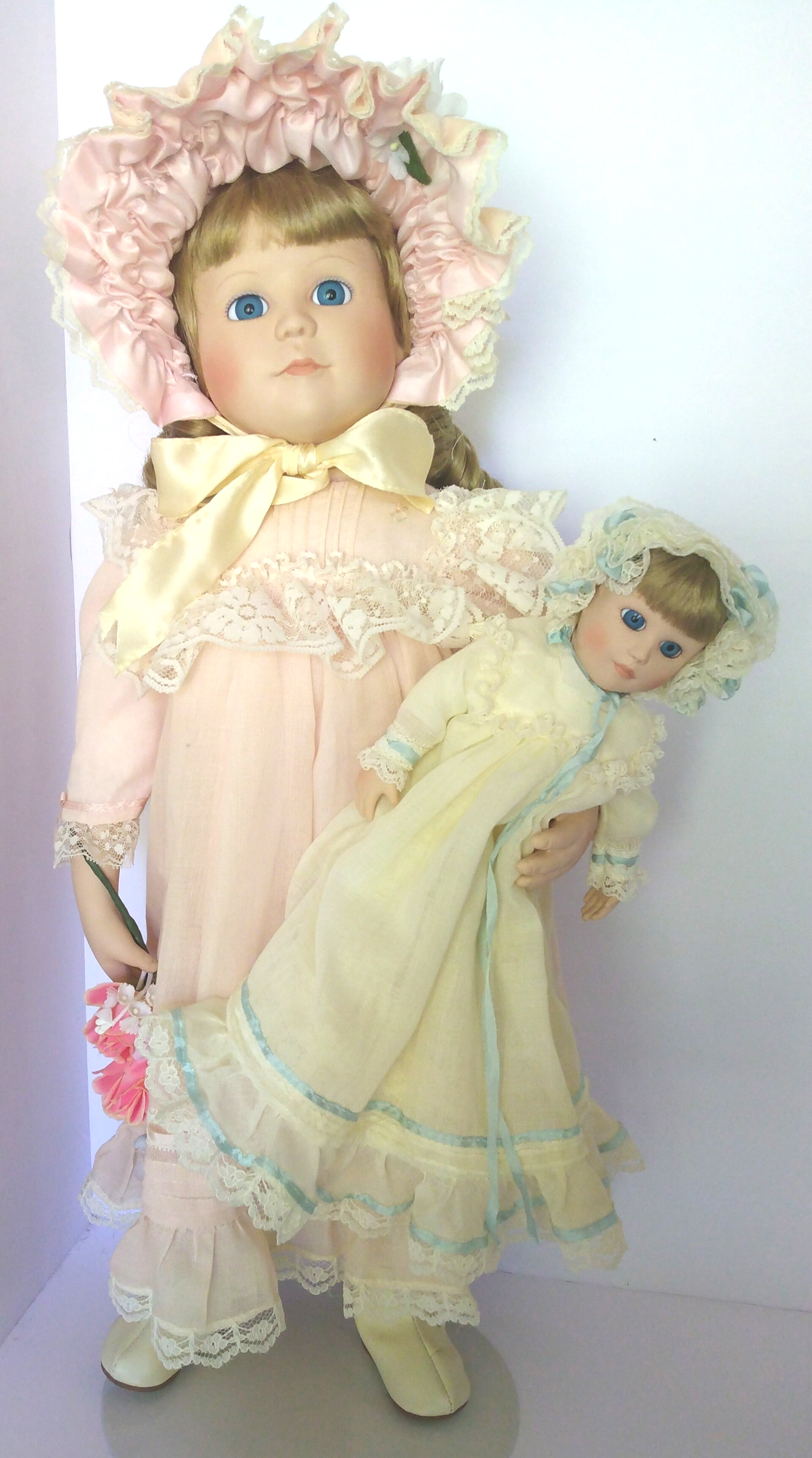 Vintage 1988 Jan Hagara 21" Porcelain Sophie & Dana Doll with Stand | Collectible Artist Doll