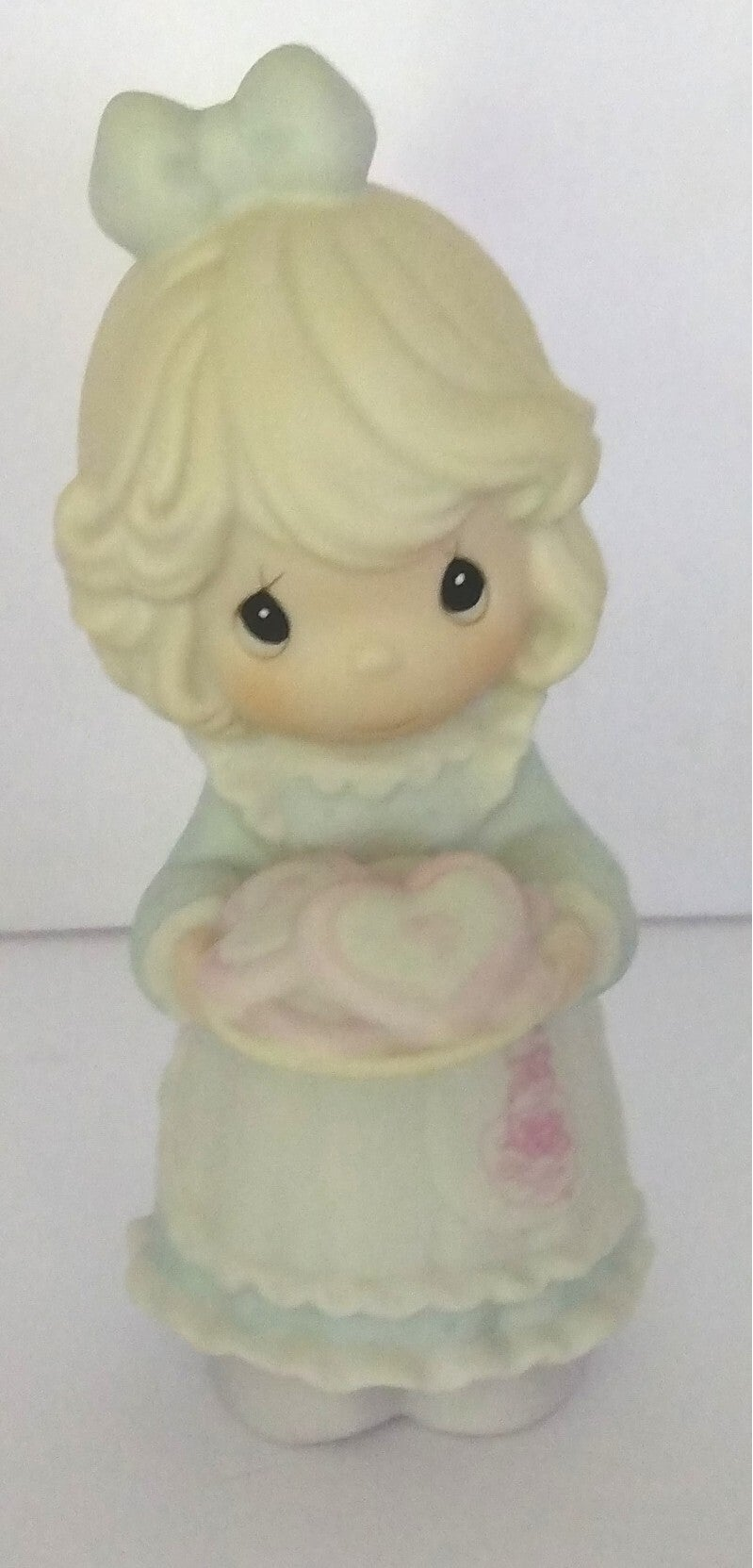Precious Moments “You’re the Sweetest Cookie in the Batch” Figurine in Original Box – Vintage Collectible & Gift
