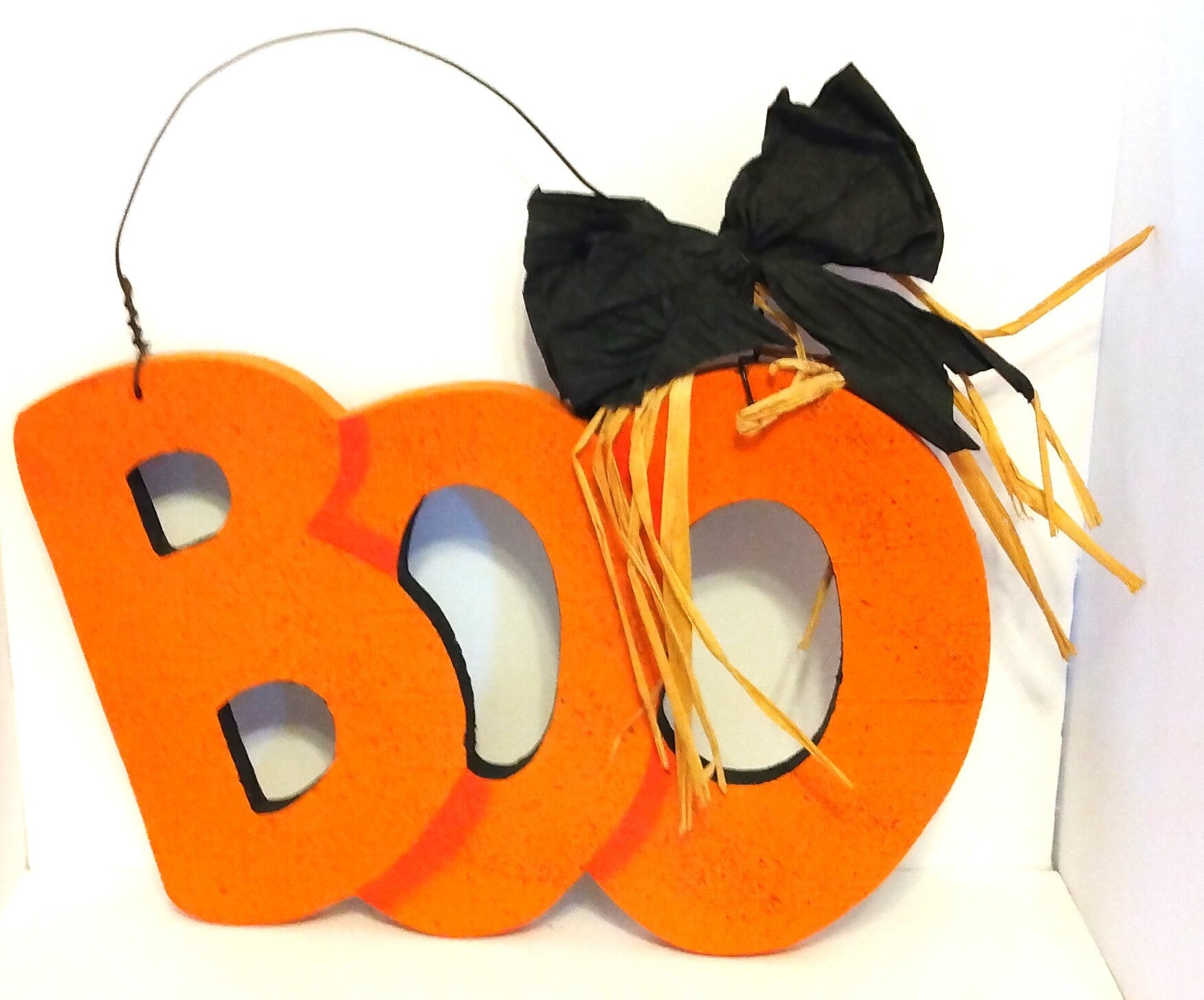 Halloween “Boo” Wall Hanging Sign | Spooky Seasonal Décor