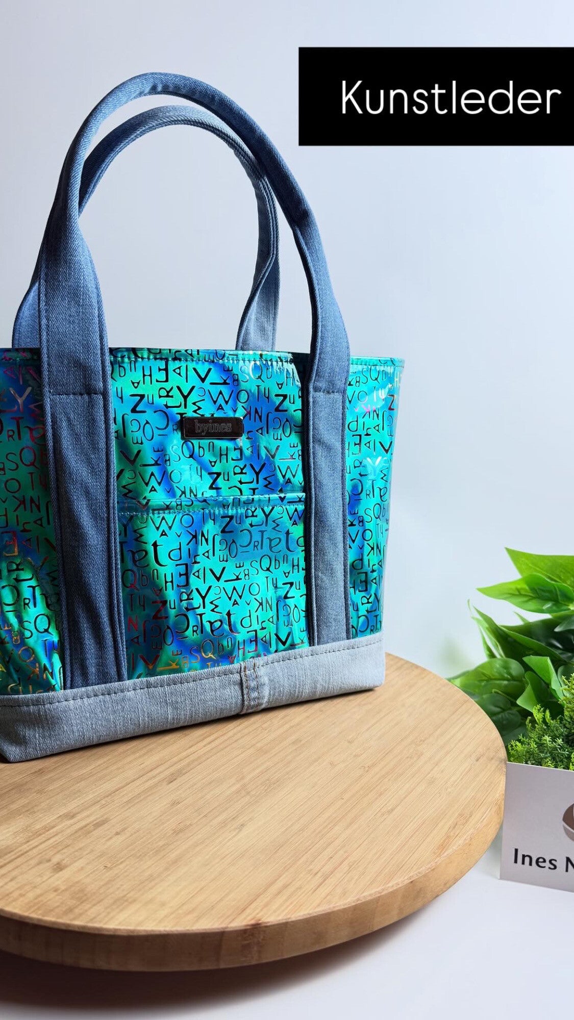 Handtasche glänzend grün
