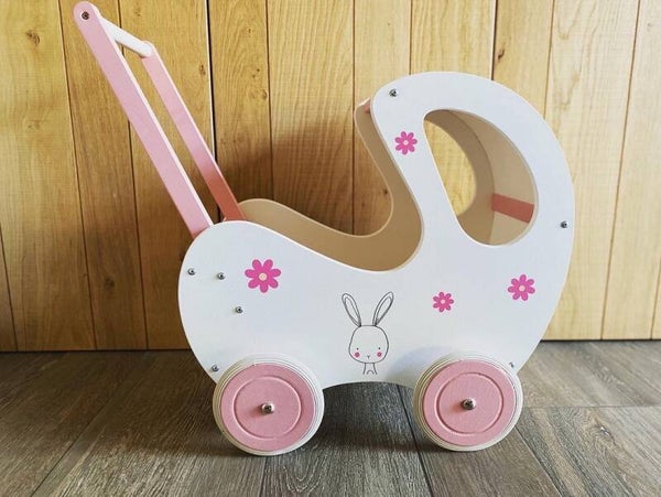 Houten poppenwagen