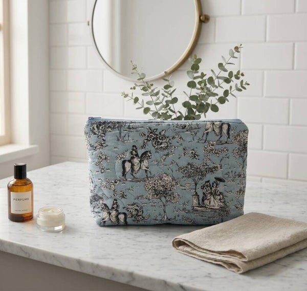 Grande Trousse de Toilette