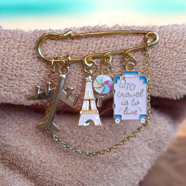 Holiday Broche