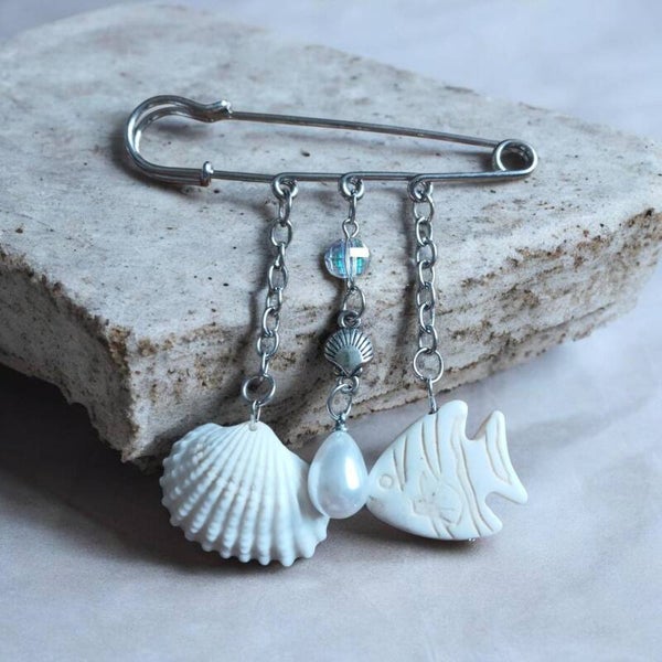 Vis met Schelp Broche