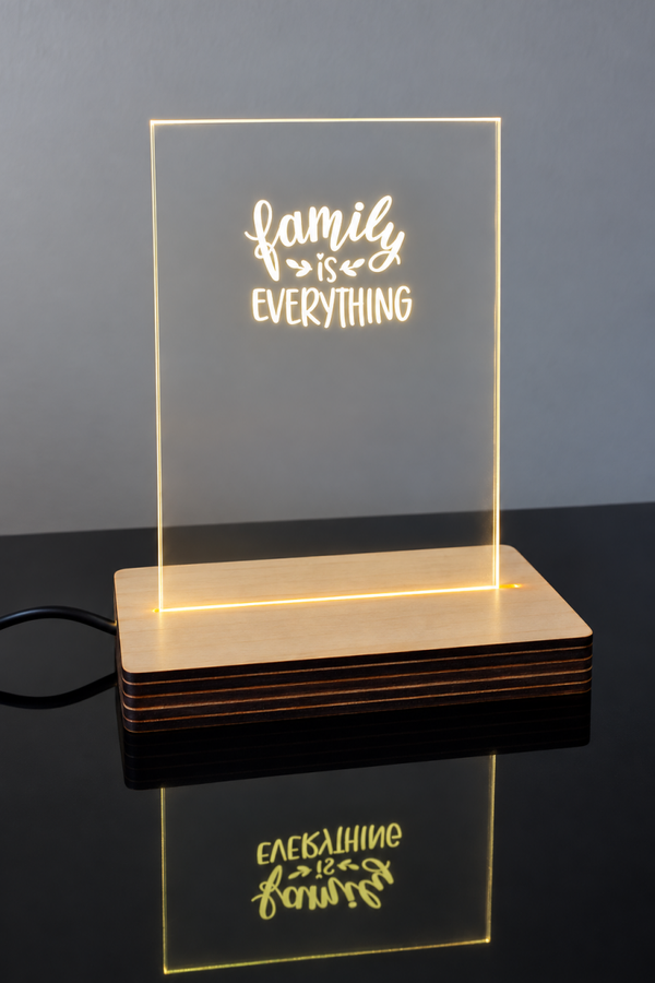 Personalizowana lampka LED z grawerem na szkle