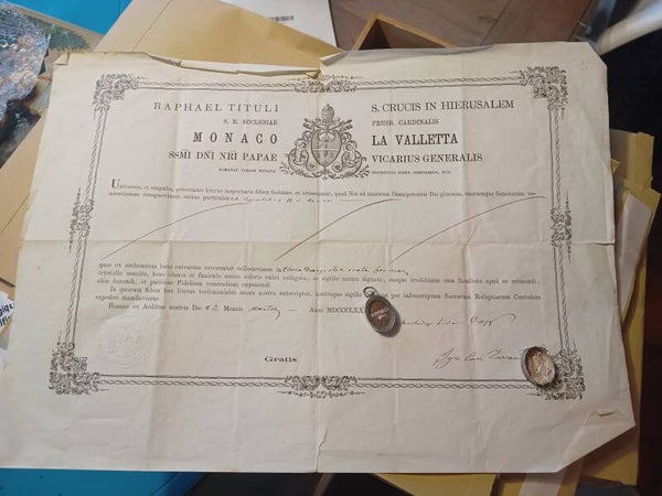 Blessed Virgin Mary piece of the tomb BMV bienheureuse vierge marie ex sepulcro