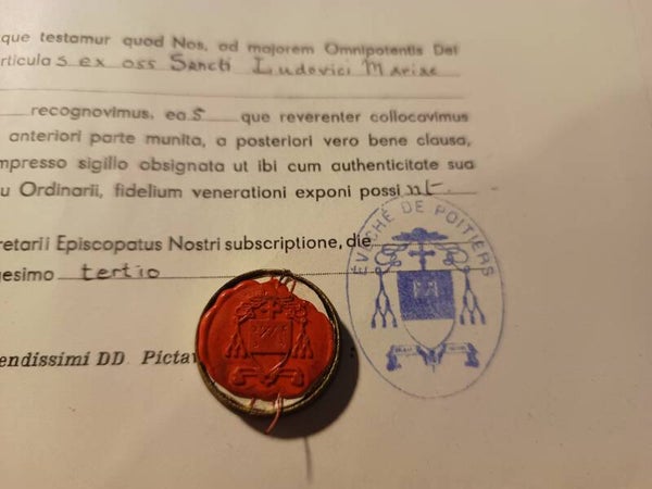 saint louis Grignion de montfort relic and document blessed