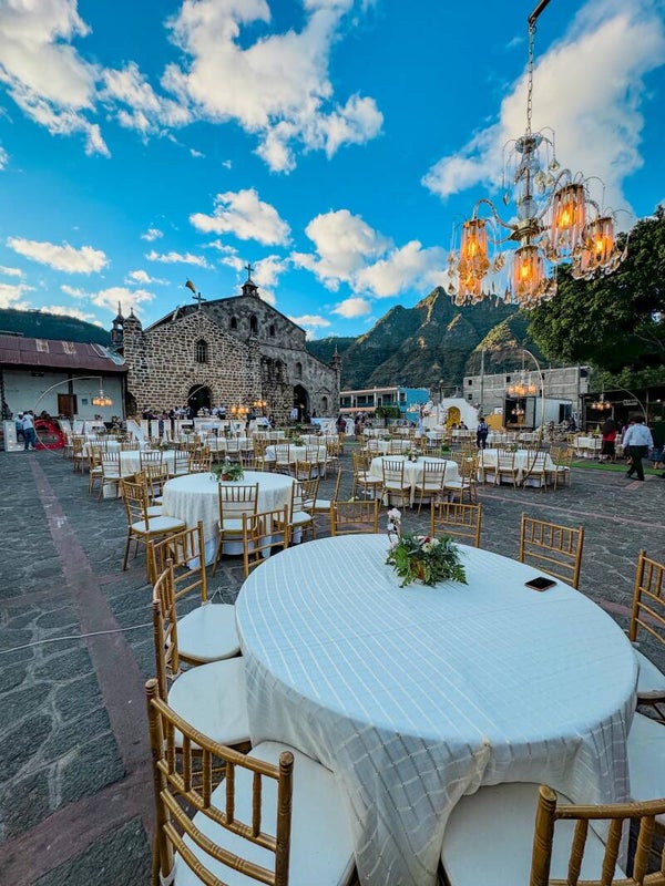 Organización de eventos en San Juan La Laguna.