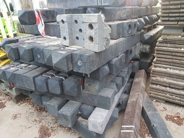 Kunststof Palen Diamantkop 15x15x140