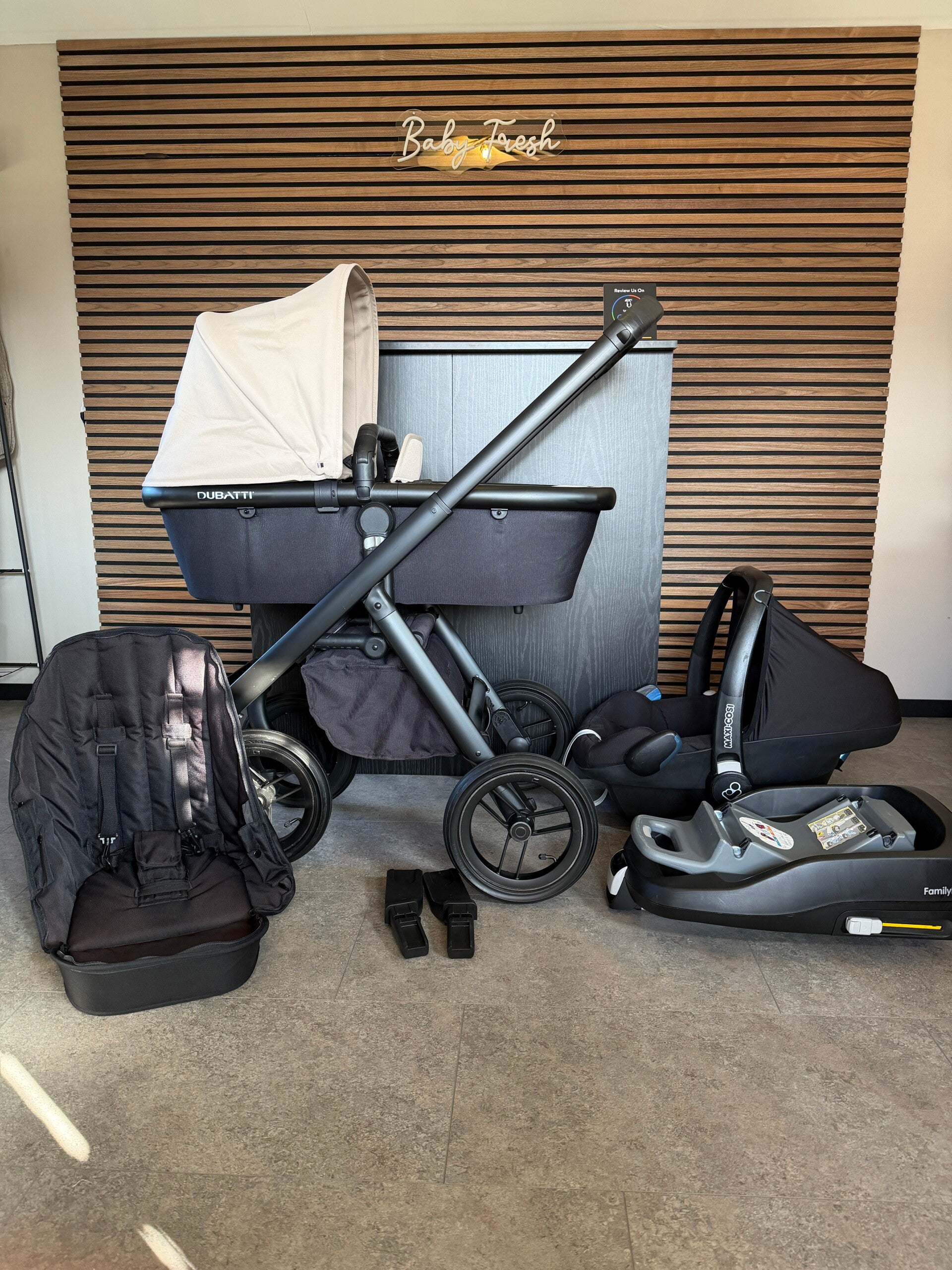 4-1 SET: Dubatti • Black & Sand + Maxicosi/ Base & Adapterset