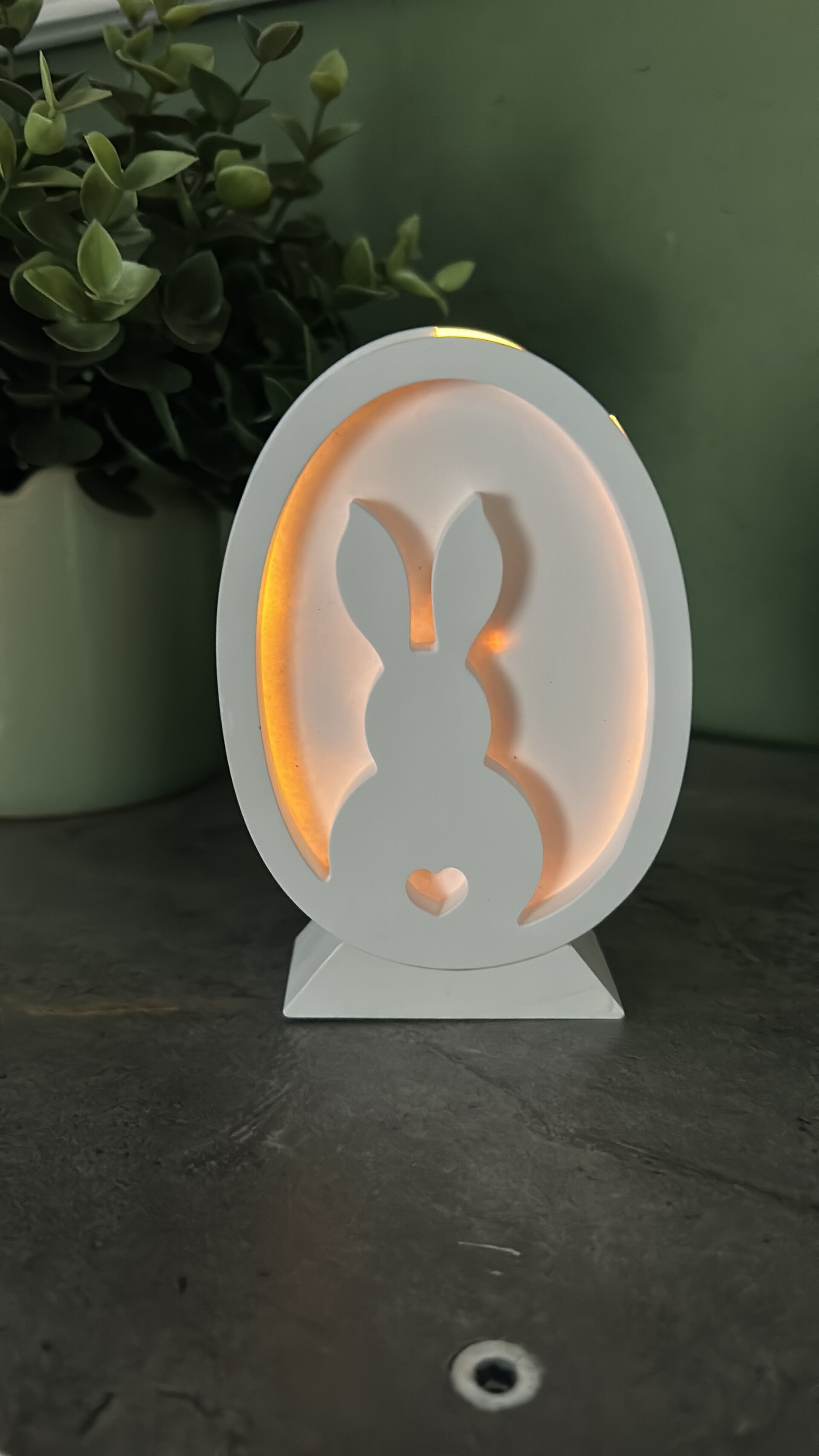 Osterhase beleuchtet