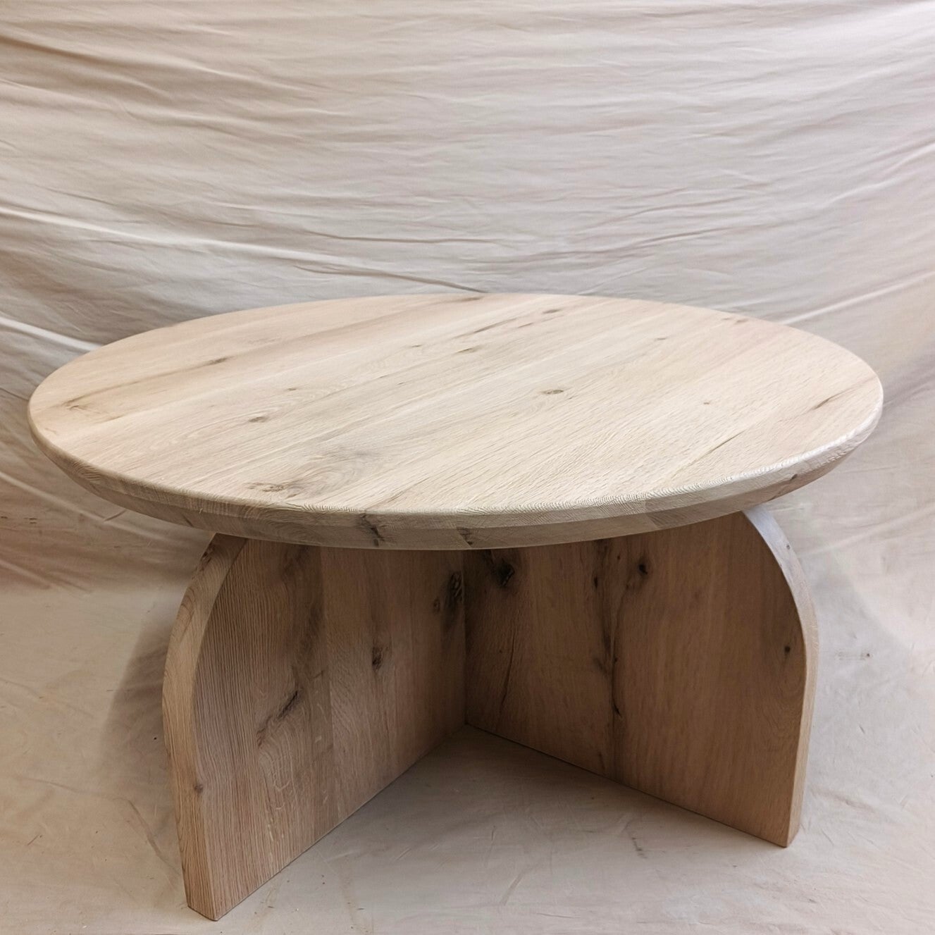 Rustiek eiken salontafel | geborsteld eiken | massief onderstel.