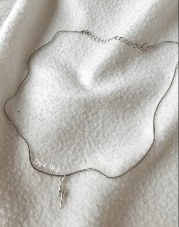 Lightning vibe necklace