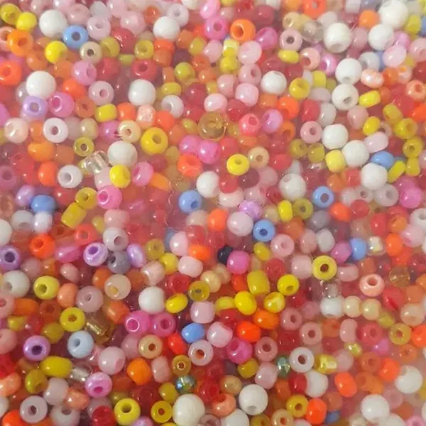 Perles de rocailles, couleurs estivales