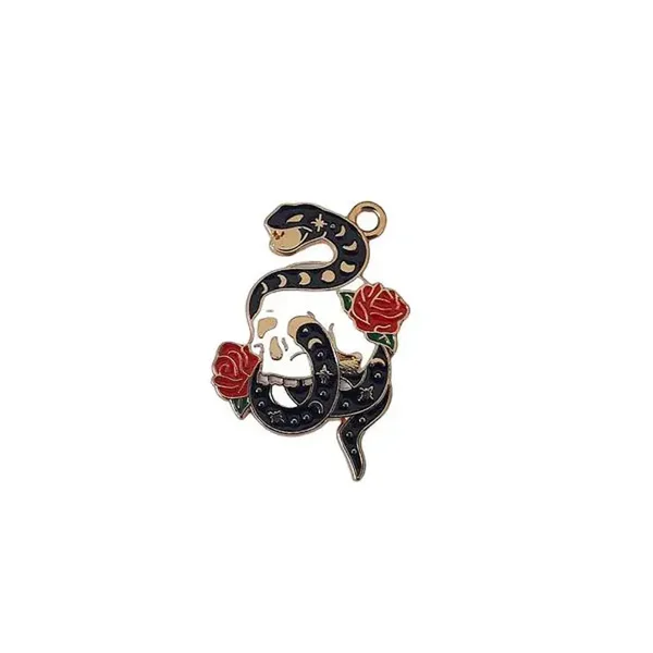 Pendentif serpent et tête de mort