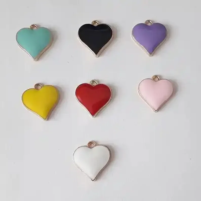 Pendentif cœur laiton doré et émail
