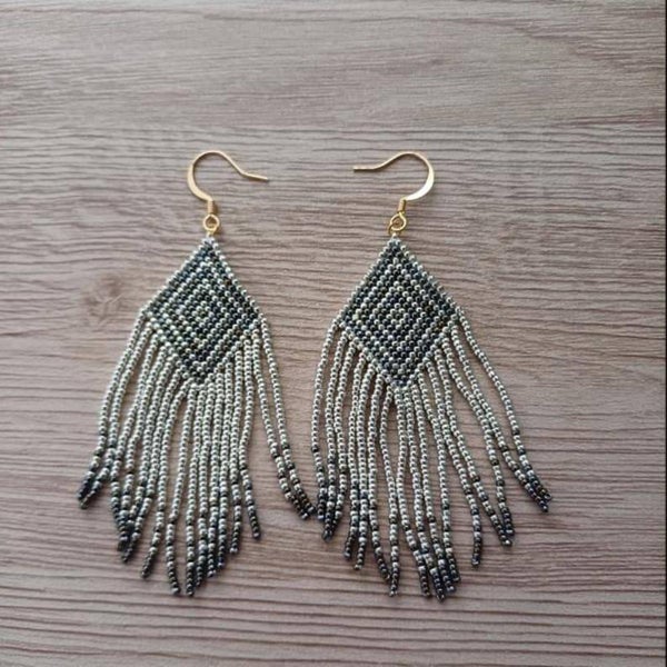 BO tissées à franges, crochets d'oreille plaqué or, perles de rocaille Miyuki