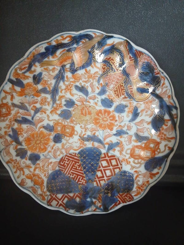 Japanese porcelain dish