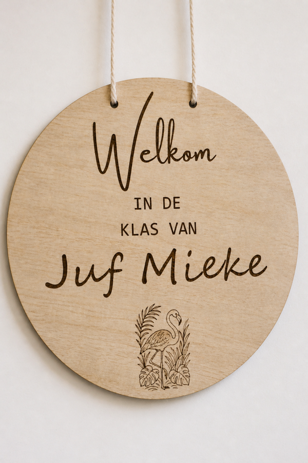 gepersonaliseerd rond welkomsbord met touw voor in de klas - juf of meester