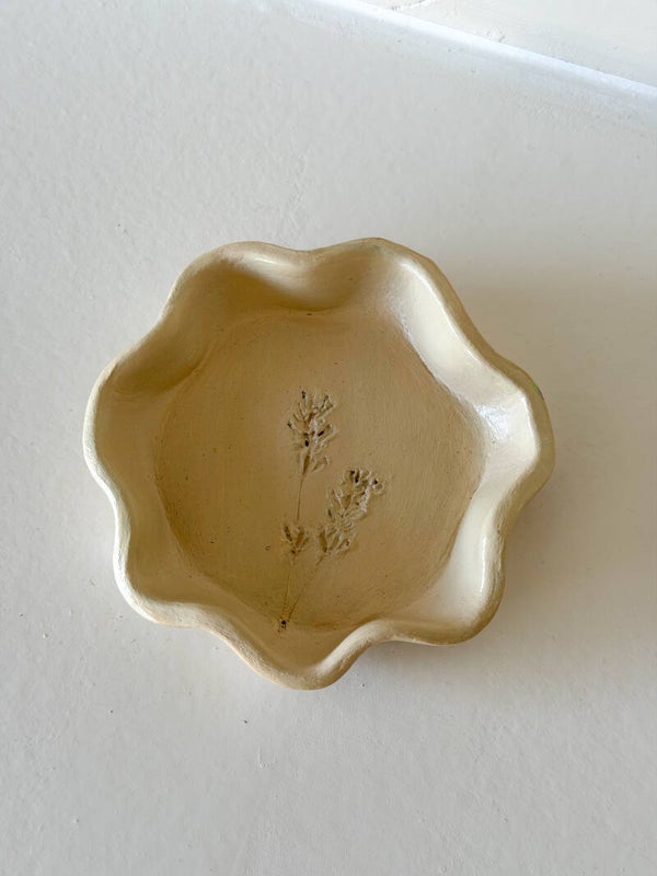 handgemaakt schaaltje klei -  beige