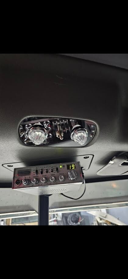 Peterbuilt Inside Center Plate 389 With Lightss