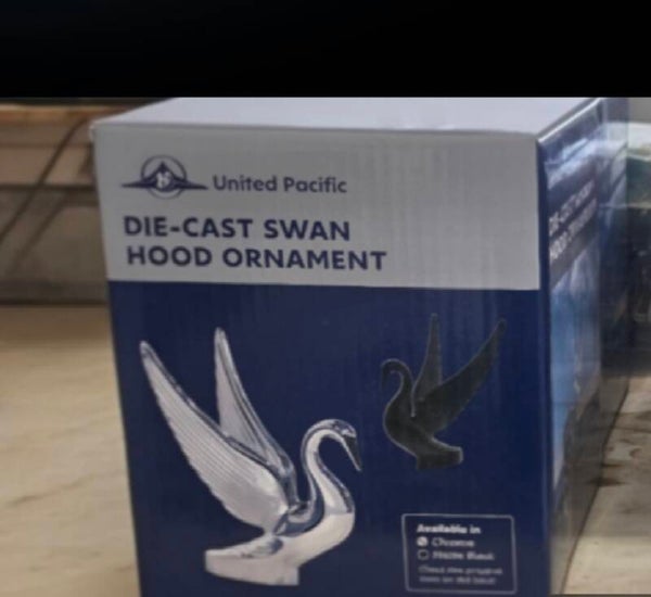 Chrome Hood Swan Ornament
