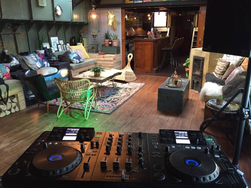 De Headphone Players