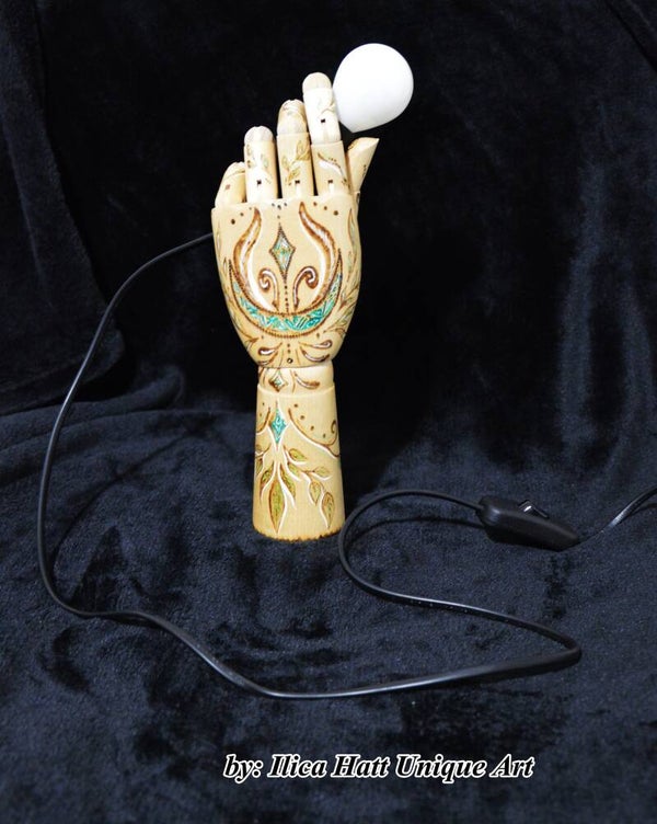 Tischlampe-Deko Hand