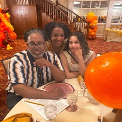 tommy-lissy-esha-standard.jpg
